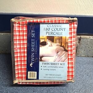Classic Red Checkered Twin Sheet Set 180 Thread Count, NWT